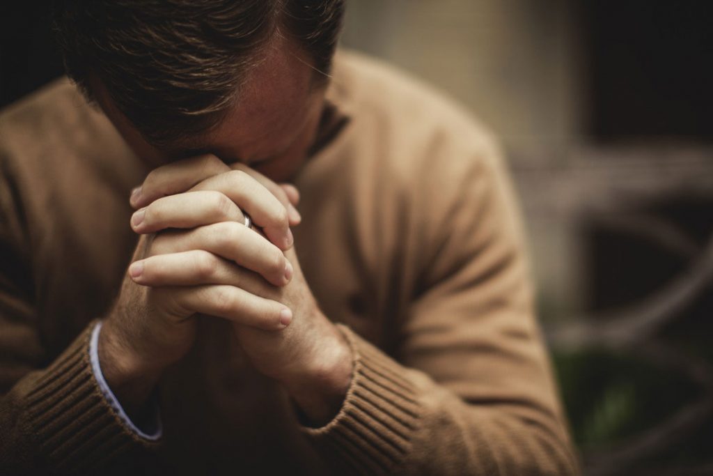 33 things prayer does