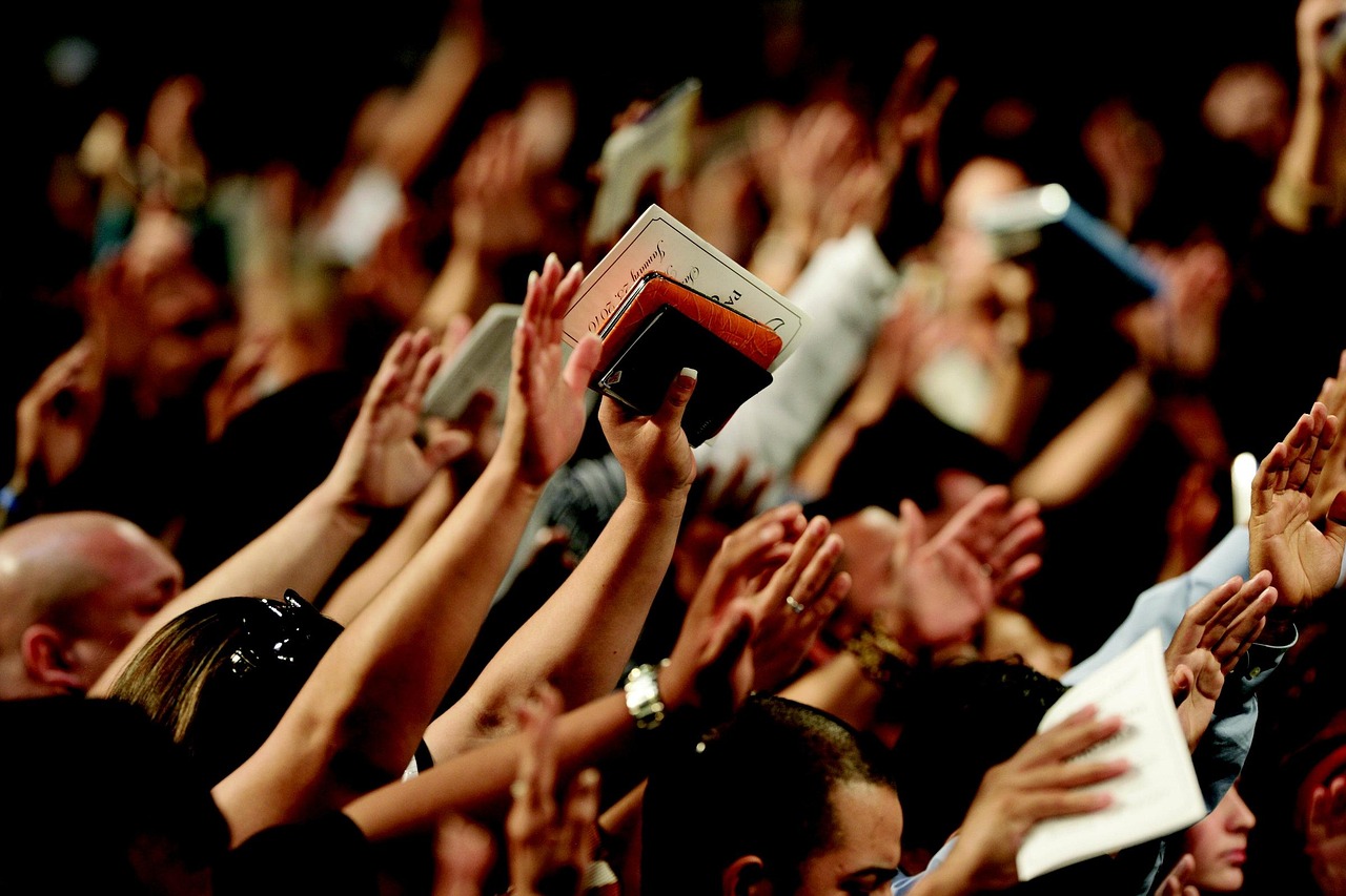 Alt=Seven most powerful worship songs against the kingdom of Satan