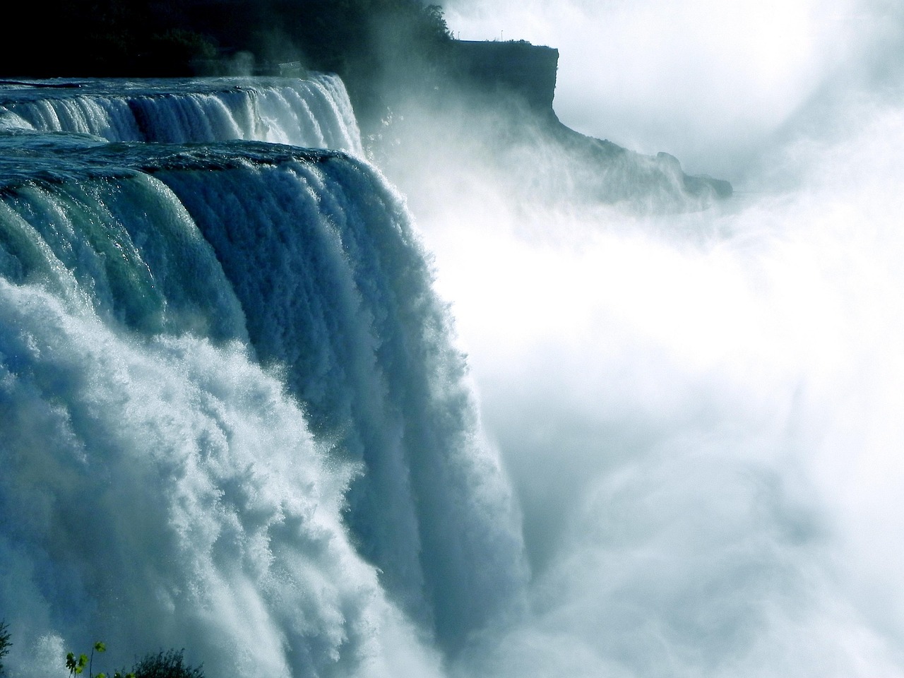 Alt=Attending a Sunday church service is like receiving a heavenly shower.